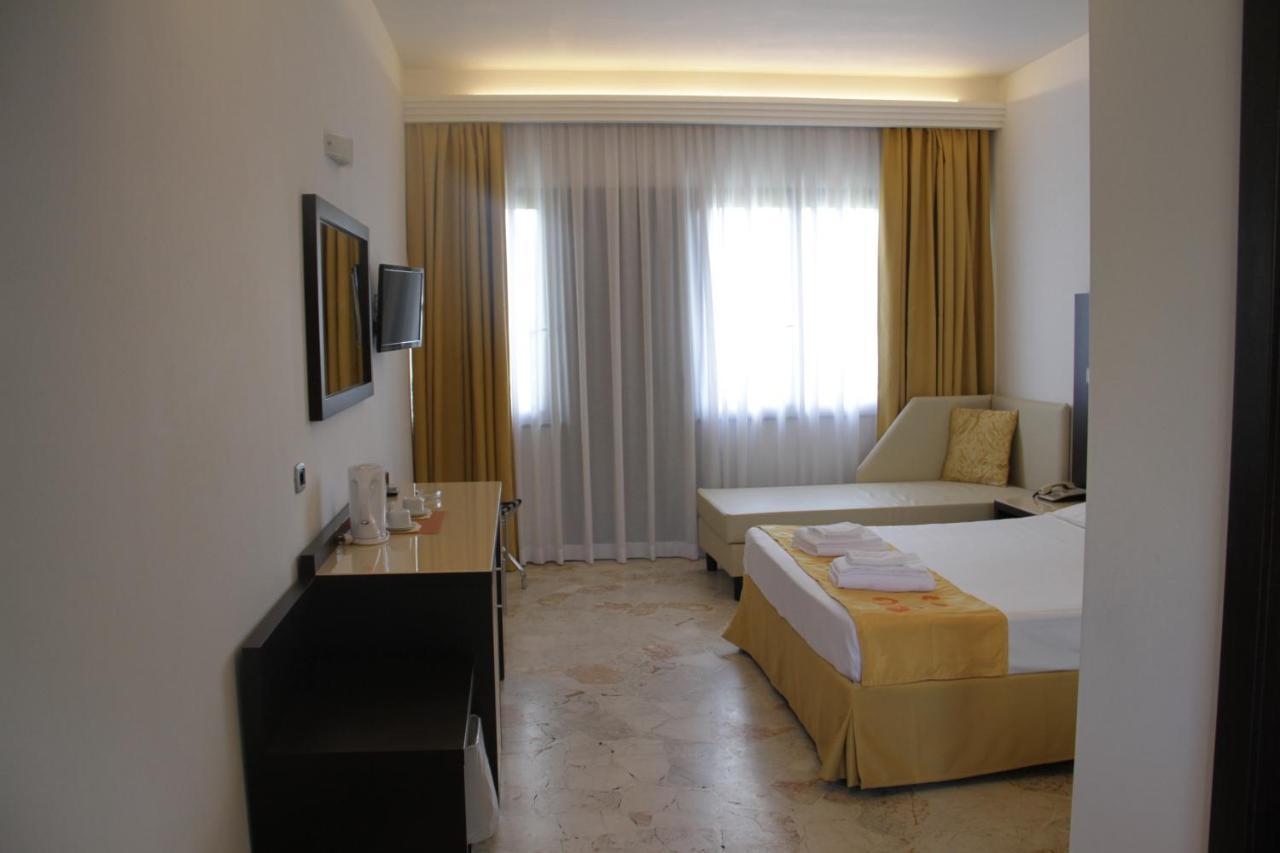 Boomerang Roma Hotel 3*