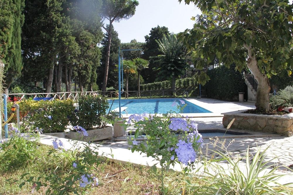 Boomerang Hotel La Massimina-Casal Lumbroso