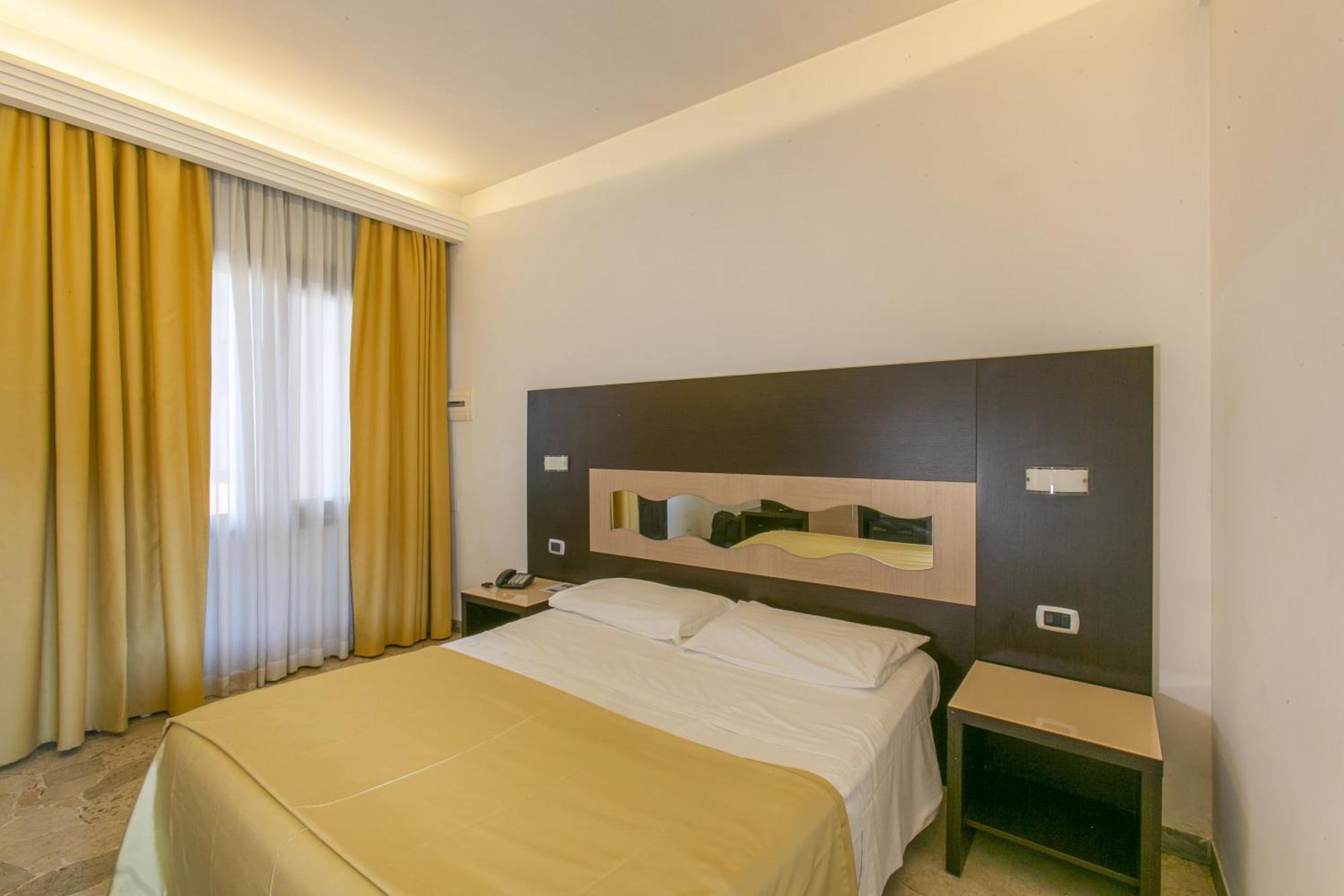 Hotel Boomerang 3*